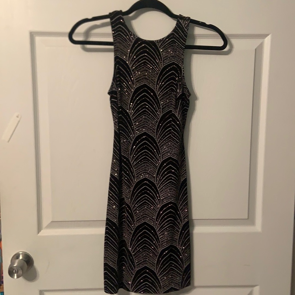 Junior patterned black bodycon dress